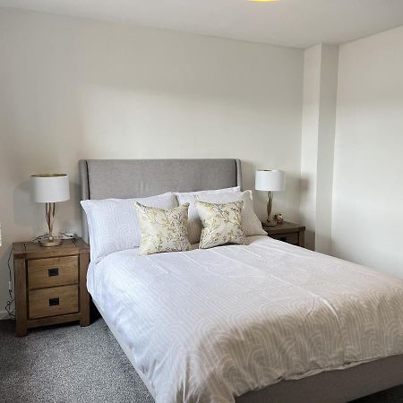 Modern 2 Bed Townhouse Just Outside City Walls With Free Private Parking York Exteriör bild