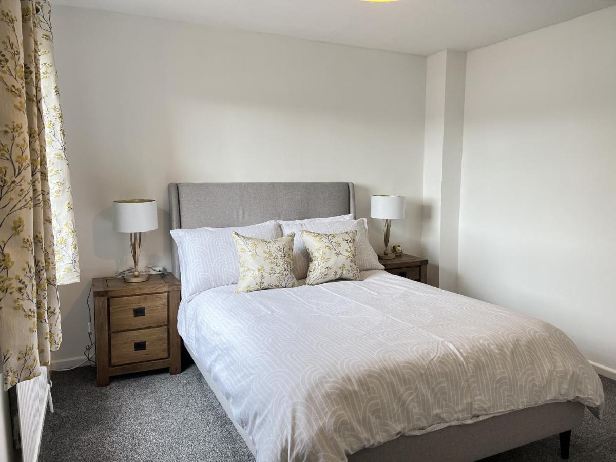 Modern 2 Bed Townhouse Just Outside City Walls With Free Private Parking York Exteriör bild