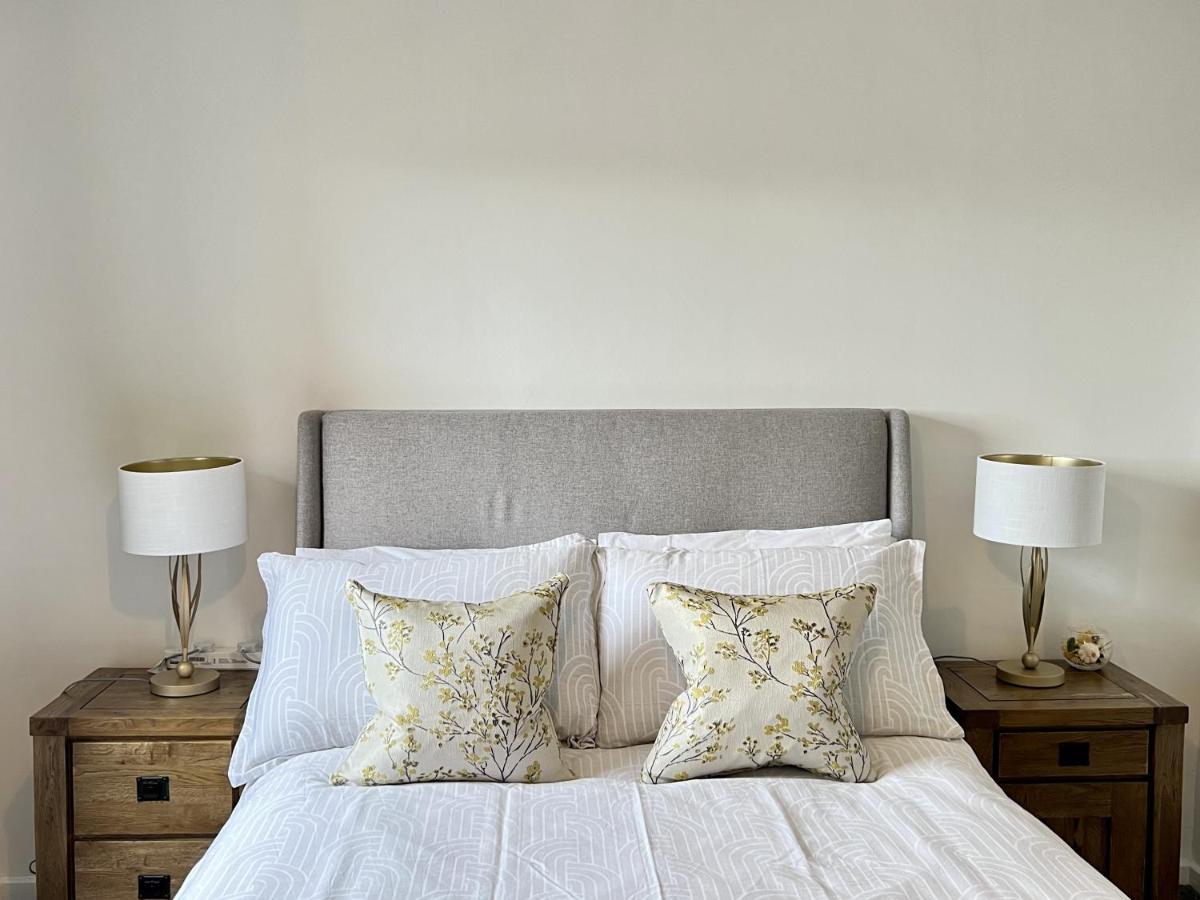 Modern 2 Bed Townhouse Just Outside City Walls With Free Private Parking York Exteriör bild