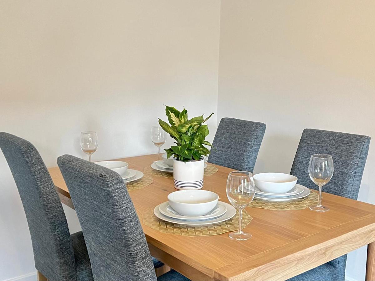 Modern 2 Bed Townhouse Just Outside City Walls With Free Private Parking York Exteriör bild