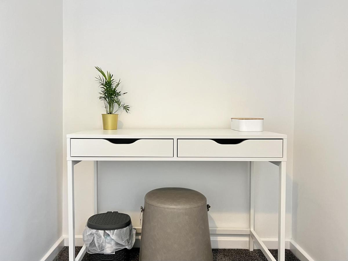 Modern 2 Bed Townhouse Just Outside City Walls With Free Private Parking York Exteriör bild